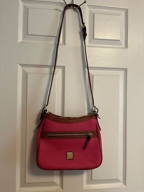 Dooney & Bourke Pebble Grain Piper